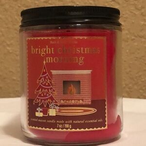 NWT Bath & Body Works Bright Christmas Morning single wick candle.
